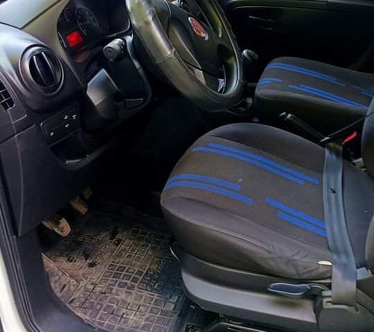 Белый Фиат Fiorino, объемом двигателя 1.2 л и пробегом 205 тыс. км за 4700 $, фото 7 на Automoto.ua