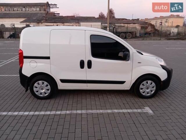 Белый Фиат Fiorino, объемом двигателя 1.25 л и пробегом 285 тыс. км за 4150 $, фото 2 на Automoto.ua