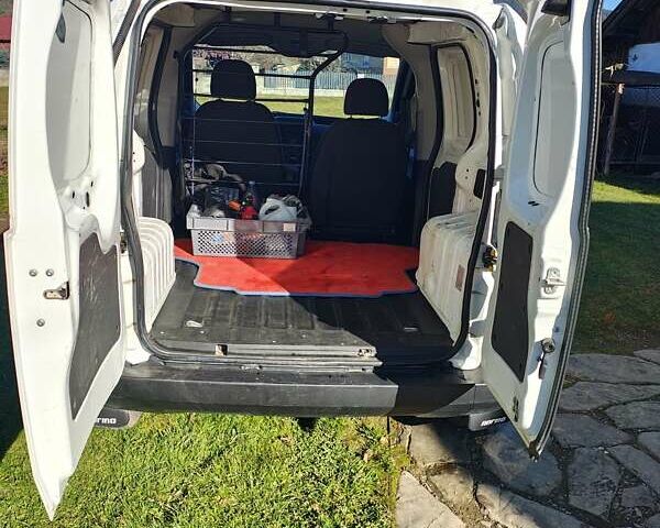 Белый Фиат Fiorino, объемом двигателя 1.3 л и пробегом 203 тыс. км за 5500 $, фото 2 на Automoto.ua