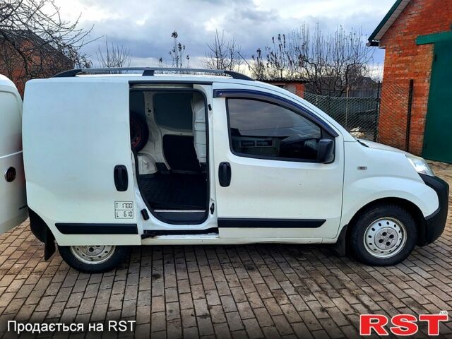 Белый Фиат Fiorino, объемом двигателя 1.2 л и пробегом 145 тыс. км за 6000 $, фото 1 на Automoto.ua