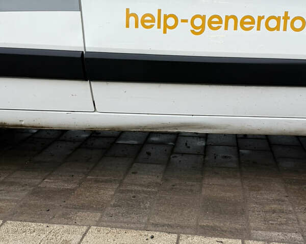 Белый Фиат Fiorino, объемом двигателя 1.3 л и пробегом 206 тыс. км за 6477 $, фото 9 на Automoto.ua