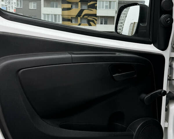 Белый Фиат Fiorino, объемом двигателя 1.37 л и пробегом 183 тыс. км за 6200 $, фото 9 на Automoto.ua