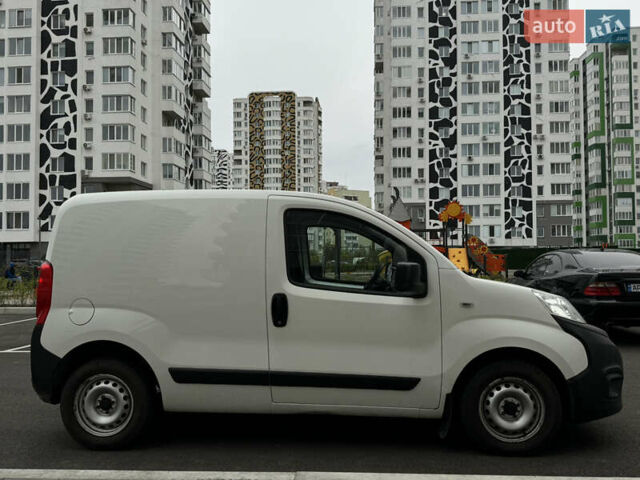 Белый Фиат Fiorino, объемом двигателя 1.37 л и пробегом 183 тыс. км за 6200 $, фото 6 на Automoto.ua