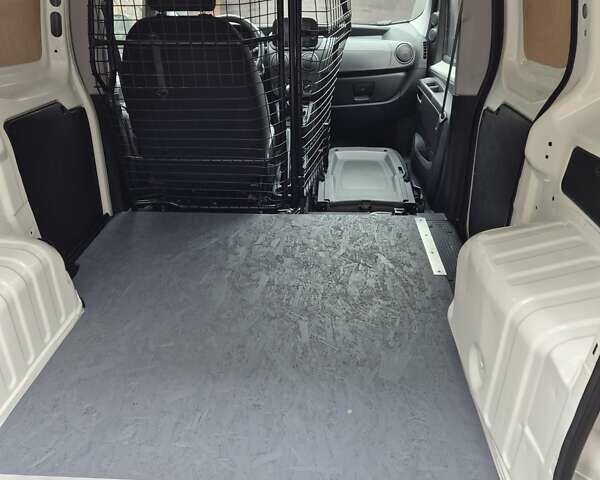 Белый Фиат Fiorino, объемом двигателя 1.3 л и пробегом 157 тыс. км за 10750 $, фото 28 на Automoto.ua