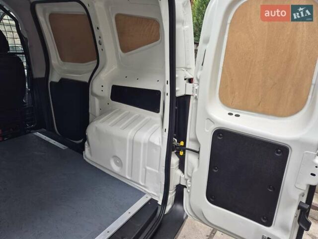 Белый Фиат Fiorino, объемом двигателя 1.3 л и пробегом 157 тыс. км за 10750 $, фото 30 на Automoto.ua