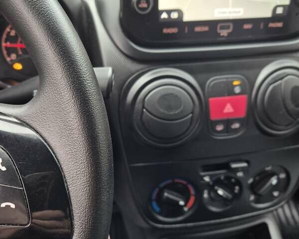 Белый Фиат Fiorino, объемом двигателя 1.3 л и пробегом 157 тыс. км за 10750 $, фото 18 на Automoto.ua