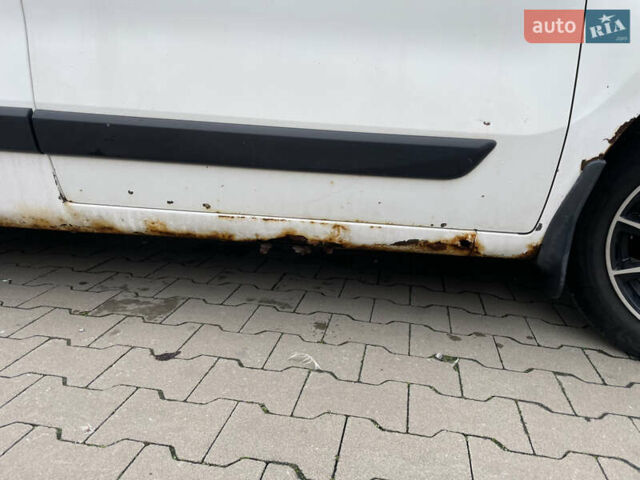 Белый Фиат Fiorino, объемом двигателя 1.36 л и пробегом 330 тыс. км за 3700 $, фото 3 на Automoto.ua