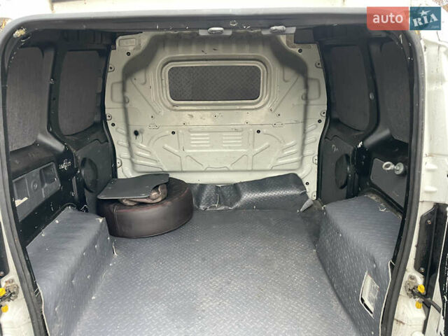 Белый Фиат Fiorino, объемом двигателя 1.36 л и пробегом 330 тыс. км за 3700 $, фото 10 на Automoto.ua