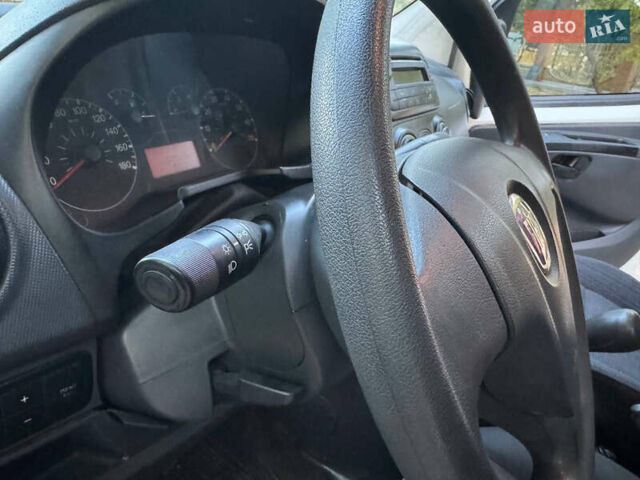 Фиат Fiorino 2009 в Николаеве на Automoto.ua Белый Фиат Fiorino, объемом двигателя 1.25 л и пробегом 260 тыс. км за 4550 $, фото 9 на Automoto.ua
