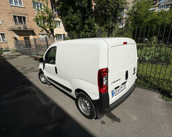 Белый Фиат Fiorino, объемом двигателя 1.37 л и пробегом 68 тыс. км за 9999 $, фото 4 на Automoto.ua