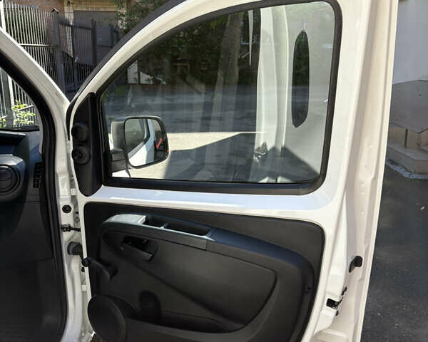 Белый Фиат Fiorino, объемом двигателя 1.37 л и пробегом 68 тыс. км за 9999 $, фото 15 на Automoto.ua