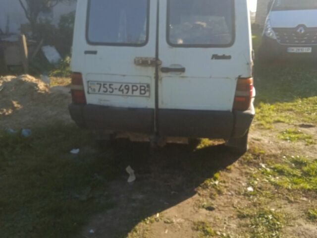 Белый Фиат Fiorino, объемом двигателя 1 л и пробегом 300 тыс. км за 364 $, фото 3 на Automoto.ua