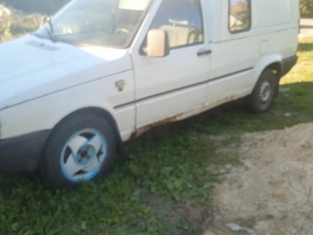 Белый Фиат Fiorino, объемом двигателя 1 л и пробегом 300 тыс. км за 364 $, фото 2 на Automoto.ua