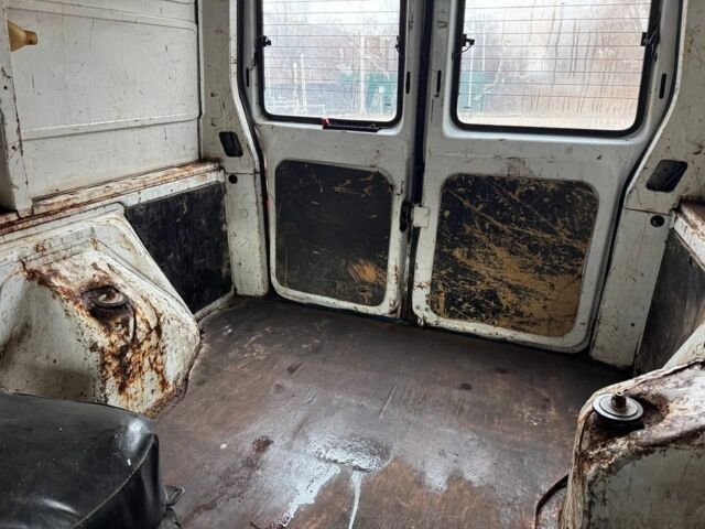 Белый Фиат Fiorino, объемом двигателя 1.1 л и пробегом 300 тыс. км за 1093 $, фото 3 на Automoto.ua