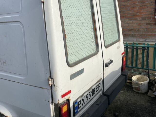 Белый Фиат Fiorino, объемом двигателя 1.7 л и пробегом 3 тыс. км за 1400 $, фото 4 на Automoto.ua