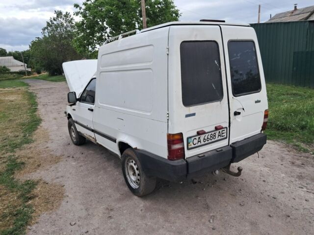 Белый Фиат Fiorino, объемом двигателя 0 л и пробегом 100 тыс. км за 321 $, фото 3 на Automoto.ua