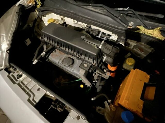 Белый Фиат Fiorino, объемом двигателя 1.4 л и пробегом 256 тыс. км за 3000 $, фото 6 на Automoto.ua