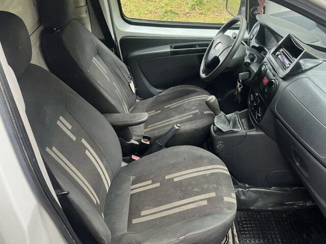 Білий Фіат Fiorino, об'ємом двигуна 1.3 л та пробігом 261 тис. км за 4000 $, фото 7 на Automoto.ua