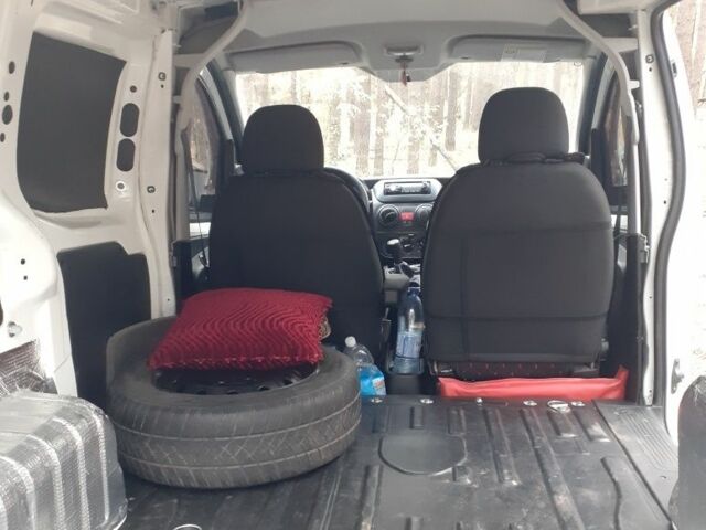Фиат Fiorino 2012 в Черкассах на Automoto.ua Белый Фиат Fiorino, объемом двигателя 1.2 л и пробегом 220 тыс. км за 4700 $, фото 7 на Automoto.ua