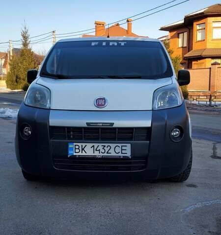 Белый Фиат Fiorino, объемом двигателя 1.2 л и пробегом 258 тыс. км за 4600 $, фото 1 на Automoto.ua