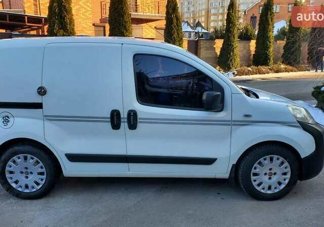 Белый Фиат Fiorino, объемом двигателя 1.2 л и пробегом 258 тыс. км за 4600 $, фото 6 на Automoto.ua