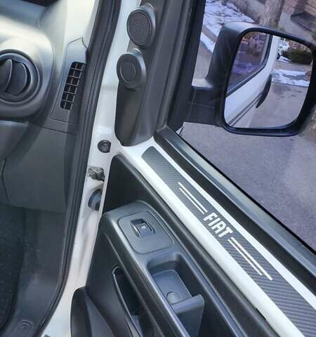 Белый Фиат Fiorino, объемом двигателя 1.2 л и пробегом 258 тыс. км за 4600 $, фото 14 на Automoto.ua