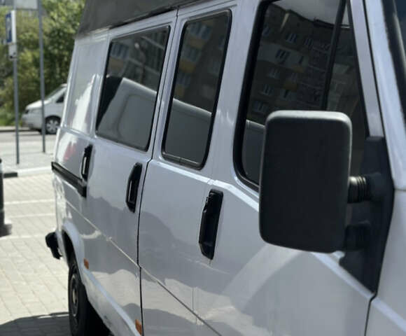 Белый Фиат Fiorino, объемом двигателя 2.5 л и пробегом 430 тыс. км за 2400 $, фото 4 на Automoto.ua