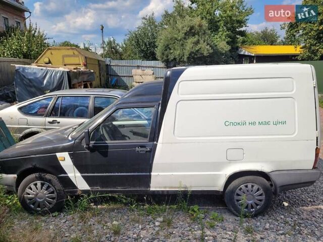 Белый Фиат Fiorino, объемом двигателя 1.37 л и пробегом 196 тыс. км за 950 $, фото 4 на Automoto.ua