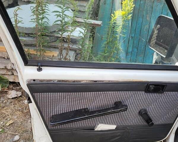 Белый Фиат Fiorino, объемом двигателя 1.37 л и пробегом 196 тыс. км за 950 $, фото 14 на Automoto.ua