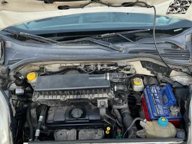 Белый Фиат Fiorino, объемом двигателя 1.4 л и пробегом 254 тыс. км за 3700 $, фото 5 на Automoto.ua