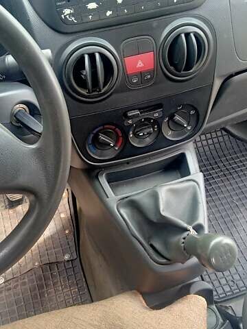 Белый Фиат Fiorino, объемом двигателя 1.3 л и пробегом 220 тыс. км за 3500 $, фото 4 на Automoto.ua