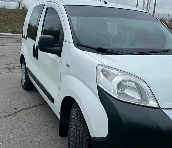 Белый Фиат Fiorino, объемом двигателя 1.25 л и пробегом 220 тыс. км за 5600 $, фото 2 на Automoto.ua