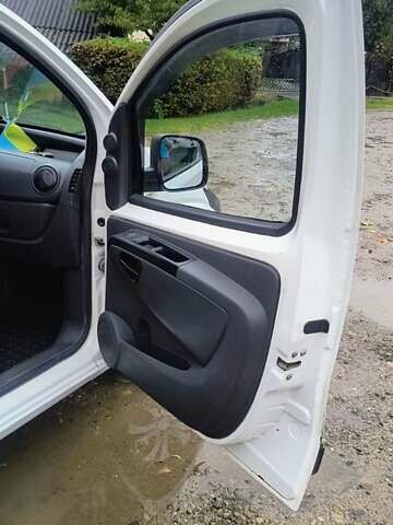 Белый Фиат Fiorino, объемом двигателя 1.25 л и пробегом 340 тыс. км за 4500 $, фото 16 на Automoto.ua