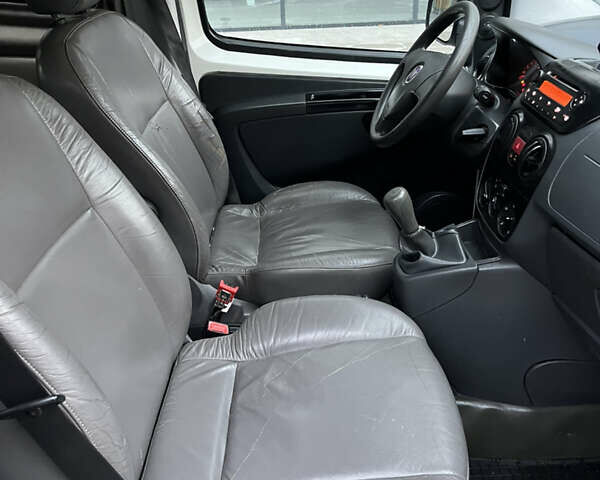 Белый Фиат Fiorino, объемом двигателя 1.25 л и пробегом 255 тыс. км за 3950 $, фото 20 на Automoto.ua