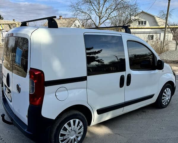 Белый Фиат Fiorino, объемом двигателя 1.3 л и пробегом 223 тыс. км за 3950 $, фото 5 на Automoto.ua