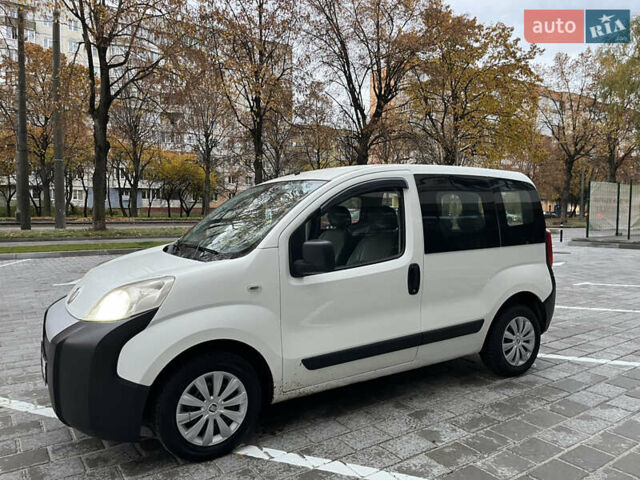 Белый Фиат Fiorino, объемом двигателя 1.25 л и пробегом 255 тыс. км за 3950 $, фото 6 на Automoto.ua