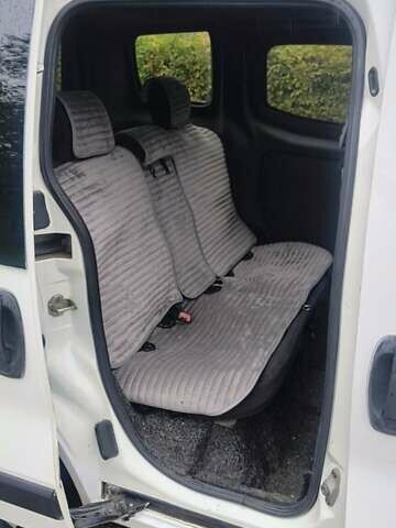 Белый Фиат Fiorino, объемом двигателя 1.25 л и пробегом 340 тыс. км за 4500 $, фото 12 на Automoto.ua