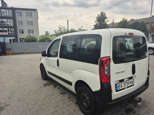 Белый Фиат Fiorino, объемом двигателя 1.2 л и пробегом 238 тыс. км за 3999 $, фото 2 на Automoto.ua
