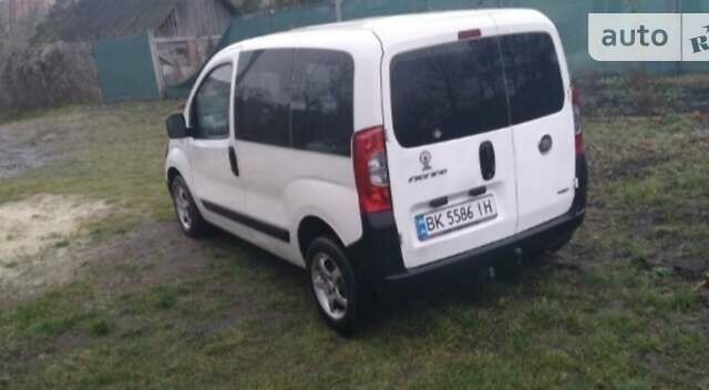 Белый Фиат Fiorino, объемом двигателя 1.3 л и пробегом 250 тыс. км за 5000 $, фото 17 на Automoto.ua