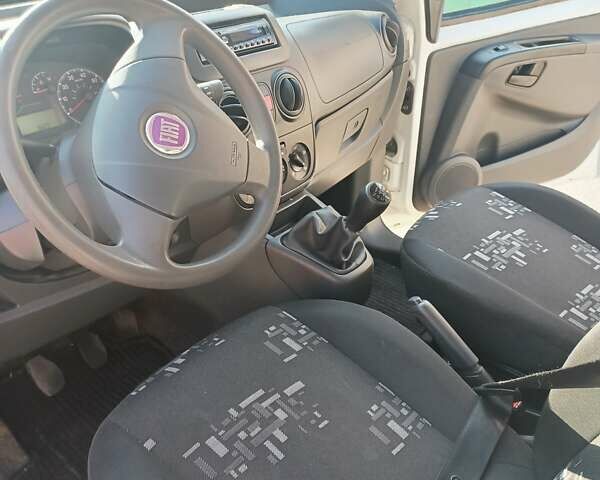 Белый Фиат Fiorino, объемом двигателя 1.36 л и пробегом 181 тыс. км за 5300 $, фото 11 на Automoto.ua