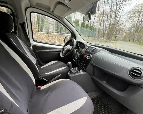 Белый Фиат Fiorino, объемом двигателя 1.25 л и пробегом 352 тыс. км за 3700 $, фото 15 на Automoto.ua