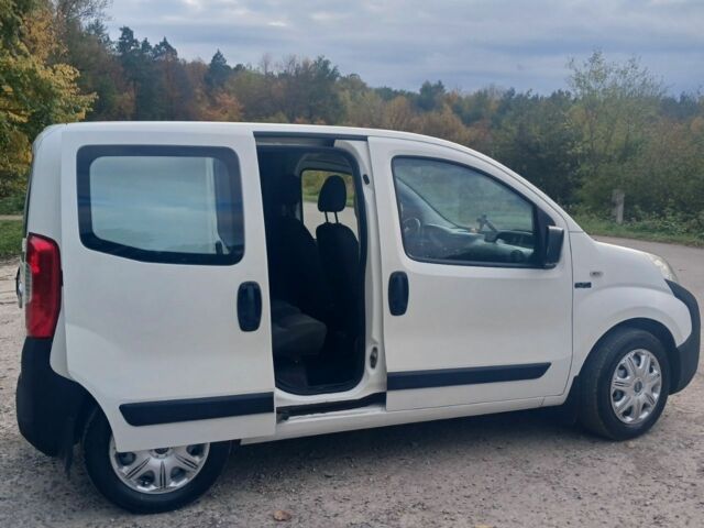 Белый Фиат Fiorino, объемом двигателя 1.2 л и пробегом 259 тыс. км за 4300 $, фото 11 на Automoto.ua
