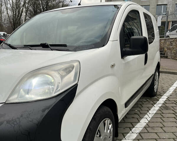 Белый Фиат Fiorino, объемом двигателя 1.25 л и пробегом 352 тыс. км за 3700 $, фото 10 на Automoto.ua
