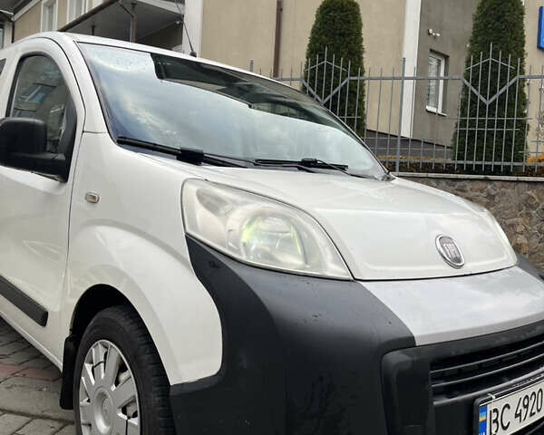Белый Фиат Fiorino, объемом двигателя 1.25 л и пробегом 352 тыс. км за 3700 $, фото 2 на Automoto.ua