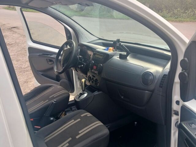 Белый Фиат Fiorino, объемом двигателя 1.2 л и пробегом 259 тыс. км за 4300 $, фото 8 на Automoto.ua