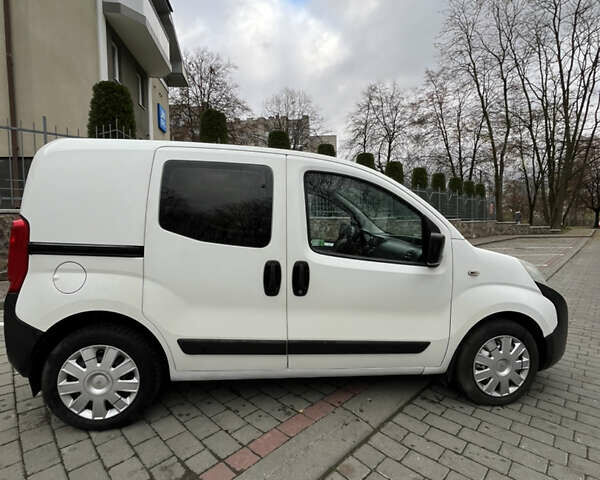 Белый Фиат Fiorino, объемом двигателя 1.25 л и пробегом 352 тыс. км за 3700 $, фото 4 на Automoto.ua