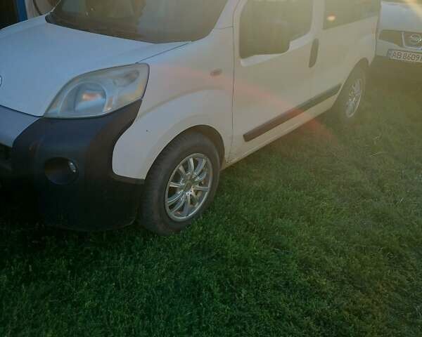 Белый Фиат Fiorino, объемом двигателя 1.3 л и пробегом 170 тыс. км за 5000 $, фото 2 на Automoto.ua