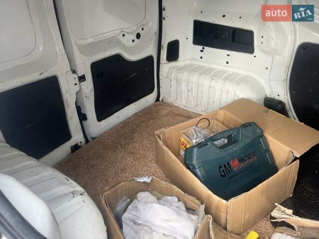 Белый Фиат Fiorino, объемом двигателя 1.3 л и пробегом 285 тыс. км за 4500 $, фото 3 на Automoto.ua