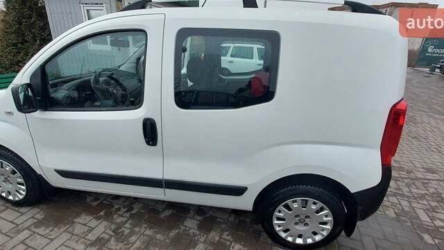 Белый Фиат Fiorino, объемом двигателя 1.3 л и пробегом 153 тыс. км за 6800 $, фото 5 на Automoto.ua