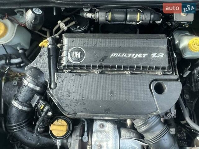 Белый Фиат Fiorino, объемом двигателя 1.3 л и пробегом 285 тыс. км за 4500 $, фото 6 на Automoto.ua